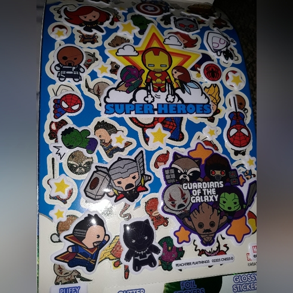 MARVEL Super Heroes Sticker Book 4 Sheets Over 150 Stickers NEW Puffy Gloss Foil - Picture 2 of 6